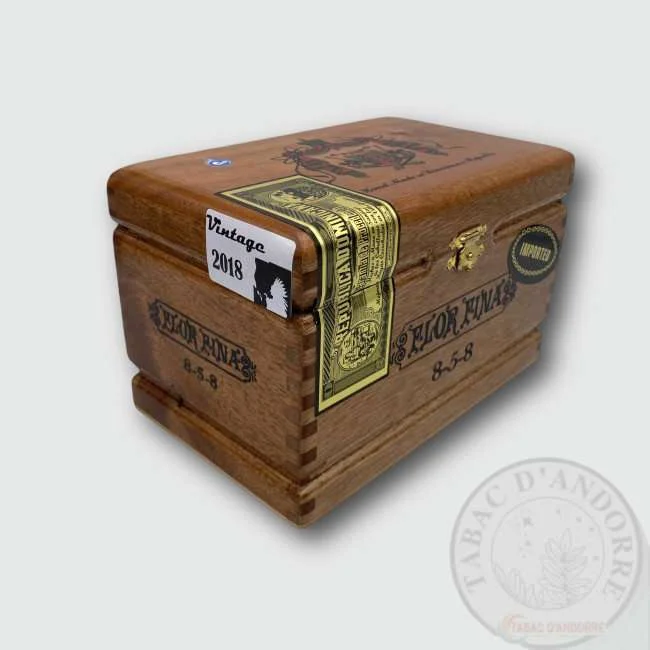 Arturo Fuente Gran Reserva – Flor Fina 8-5-8 C/25 VINTAGE 2018 — cigare
