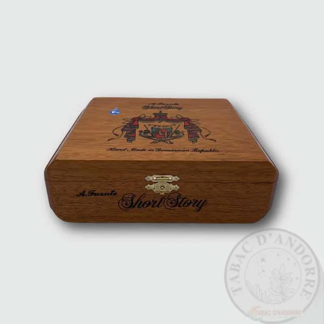 Arturo Fuente Hemingway – Short Story C/15 — cigare