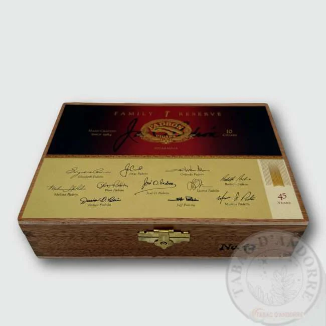 Padrón Family Reserve – Nº45 Natural C/10 — cigare